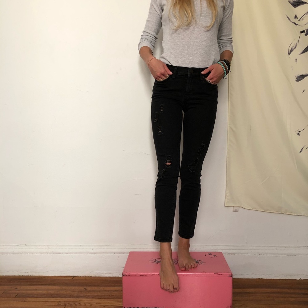 Banana Republic Black Ripped Crop Jean